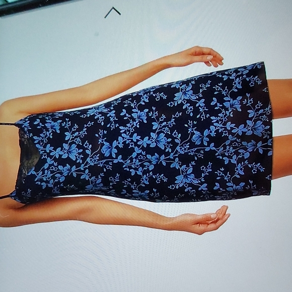 NWOT Emily&Jane Floral Chemise - Picture 1 of 5